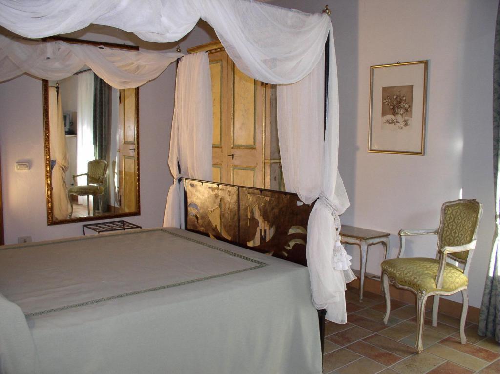 L'Arcadia ξενώνας Pietrasanta Δωμάτιο φωτογραφία